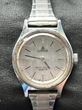 Lorus Silver Tone Women’s Stretch Band Quartz Watch